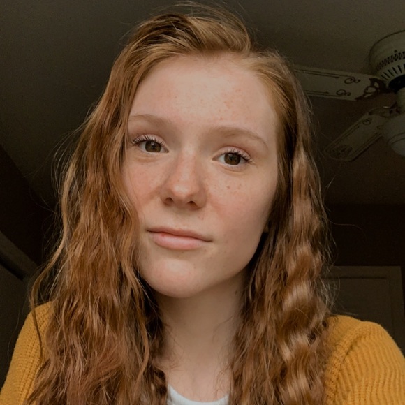 Meet your Posher, Bethany - Picture 3 of 3